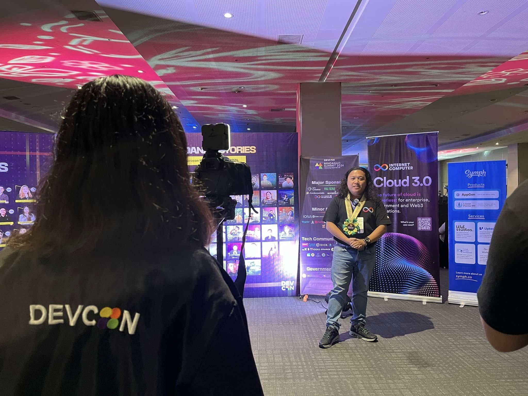 Empowering Developers: JavaScript & Blockchain at DevCon Mindanao Summit 2024